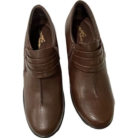 Easy Street Comfort Flex Sole Shoes  - Picture 4 of 14